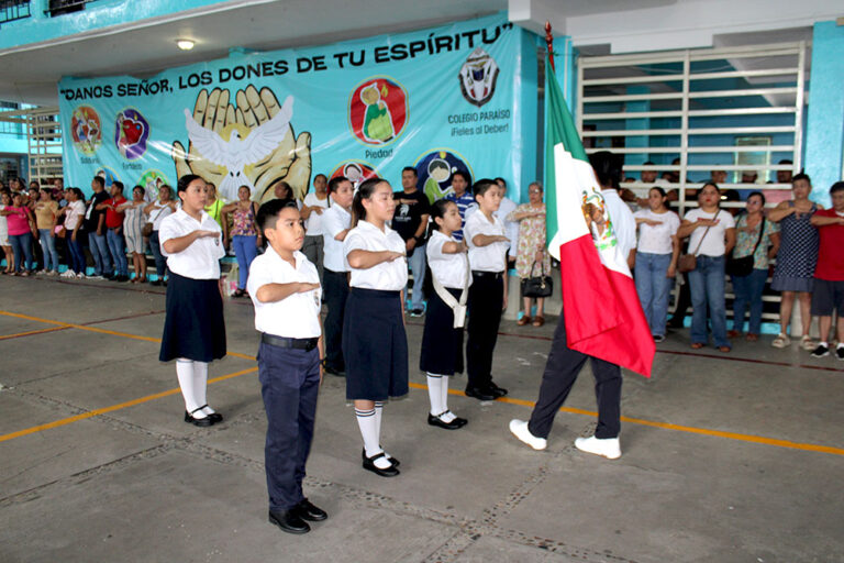 Regreso a clase Homenaje Colegio Paraíso